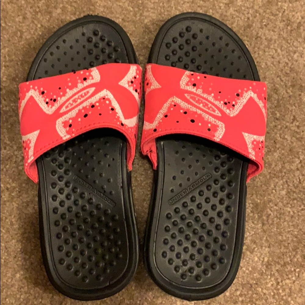 Under Armour  slip on Sandler’s for beach